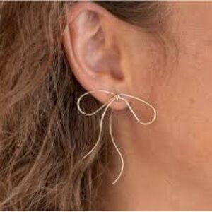 Plunder Gold Wire Bow Earrings.  Brand new in box